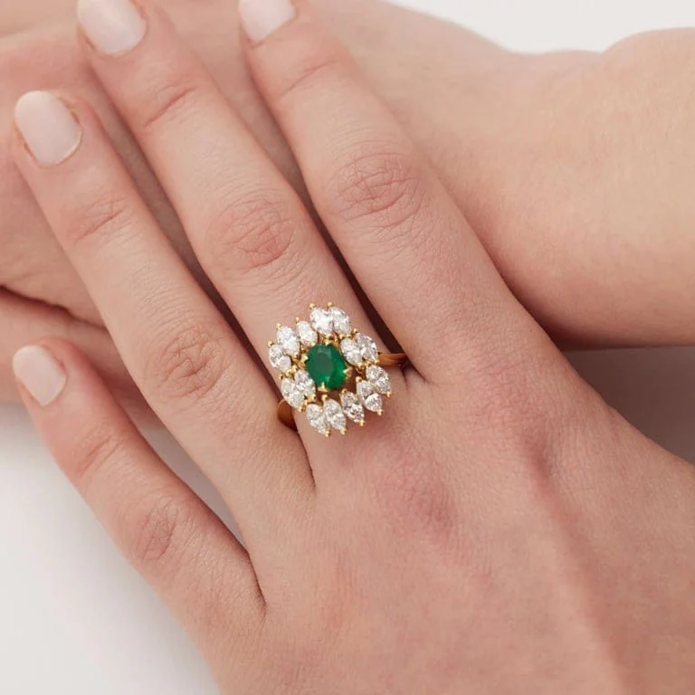 Emerald diamond ring - Image 2