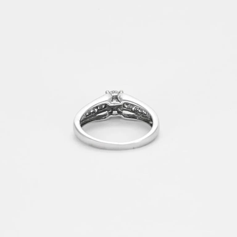 White gold diamond solitaire - Image 6