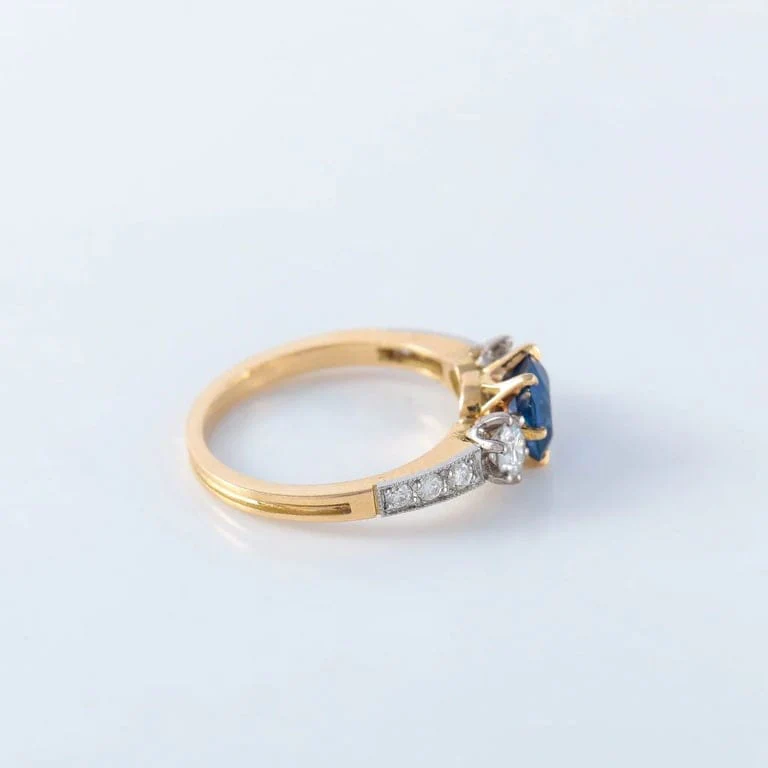 Gold and sapphire ring - Image 5