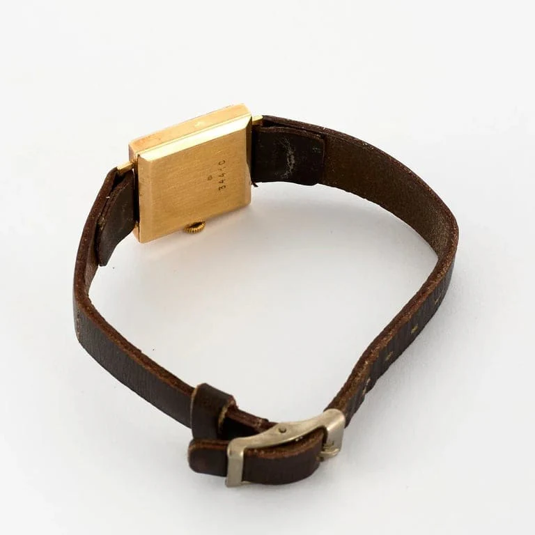 VIC ORT watch in yellow gold - Image 5