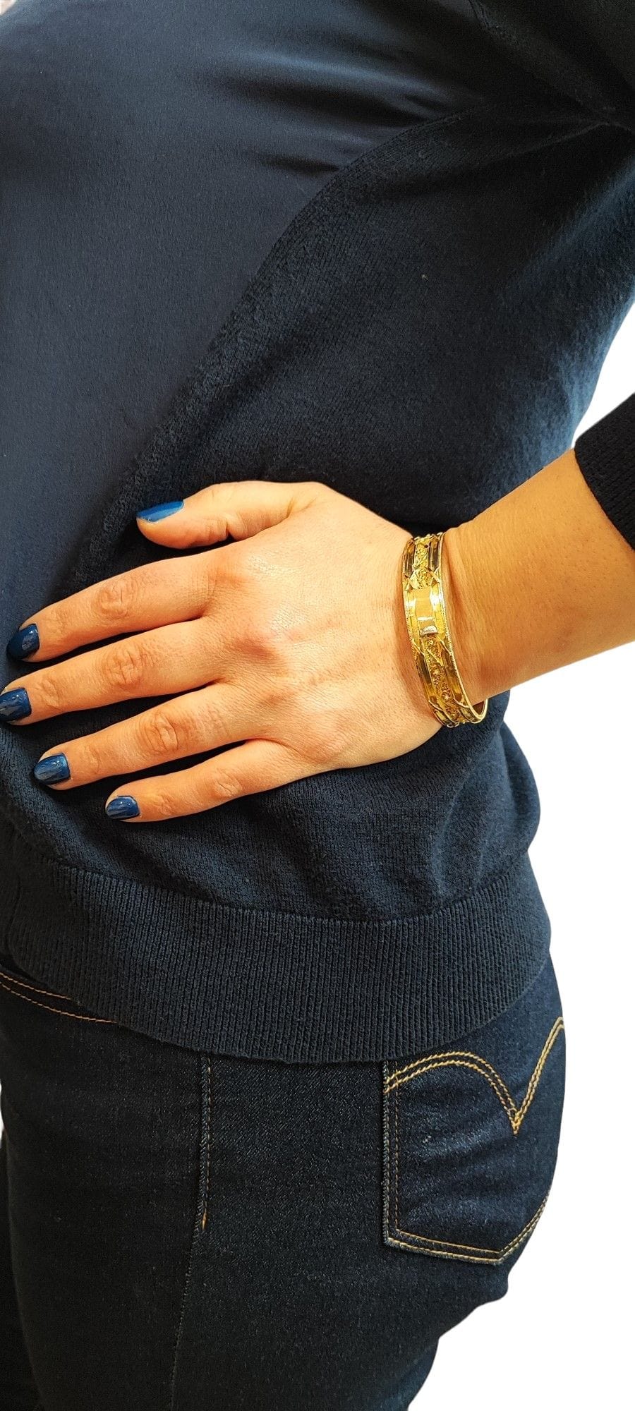 Old bangle bracelet - Image 4