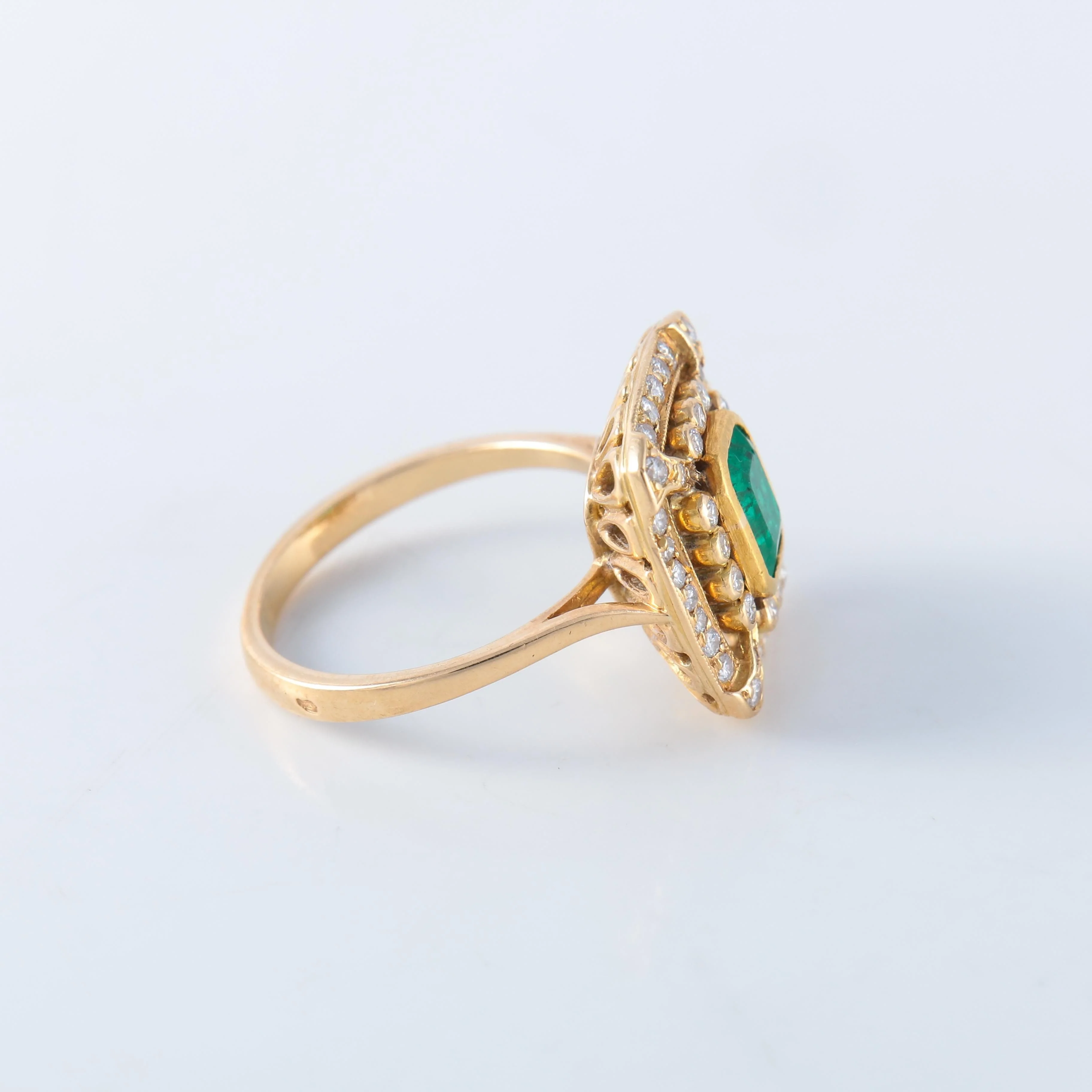 Emerald diamond ring - Image 6