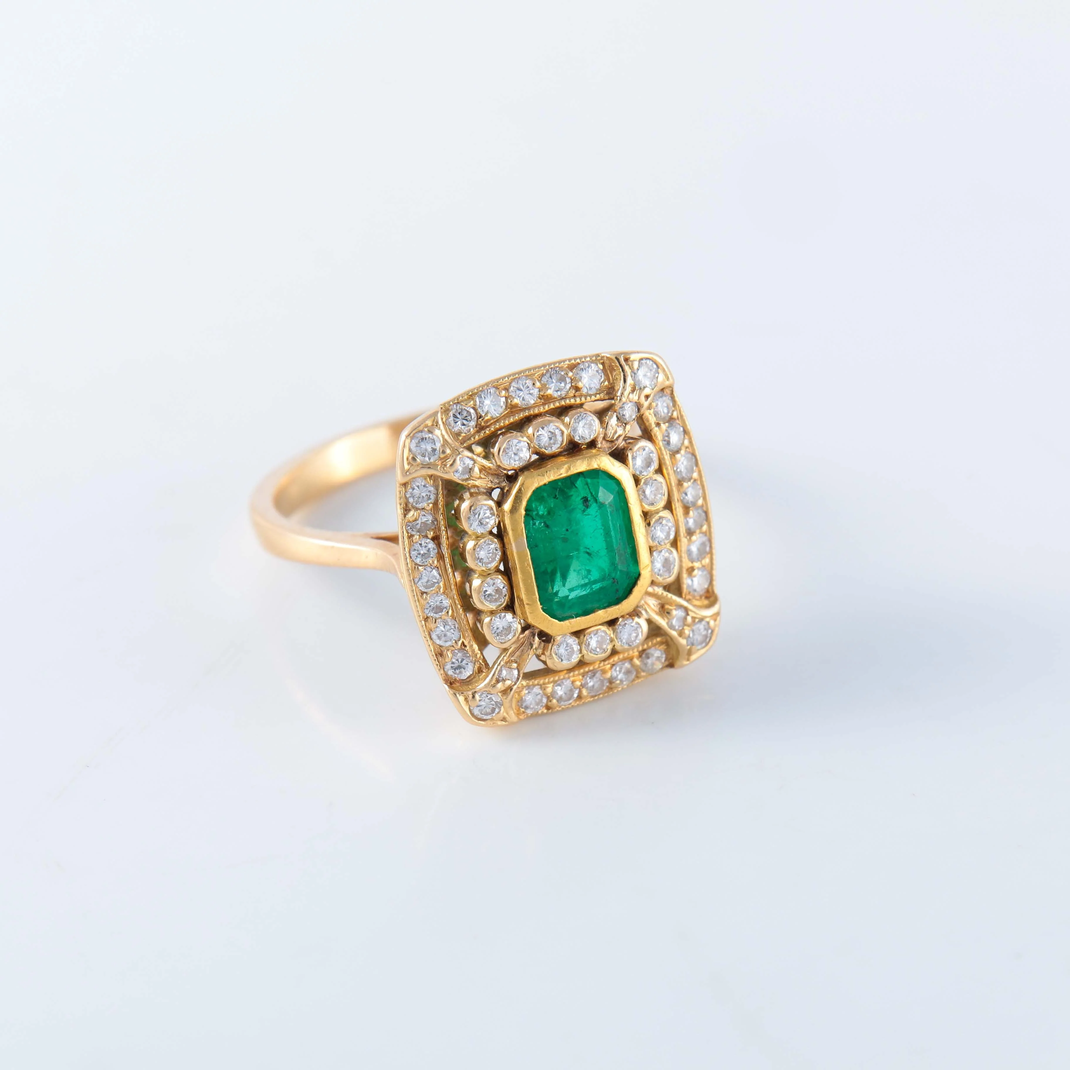 Emerald diamond ring - Image 8