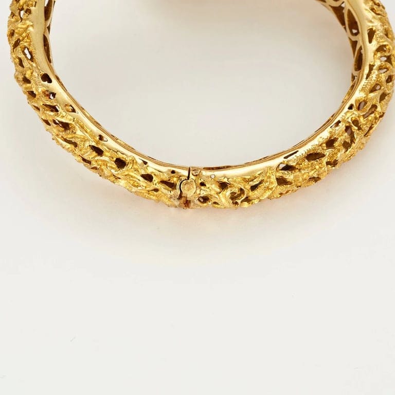 Ciselé yellow gold sapphire bracelet - Image 6