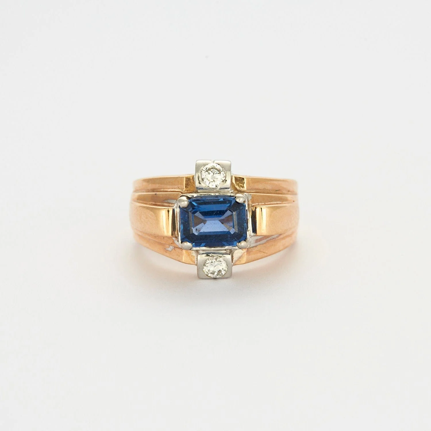Ring Tank white gold yellow sapphire and diamonds