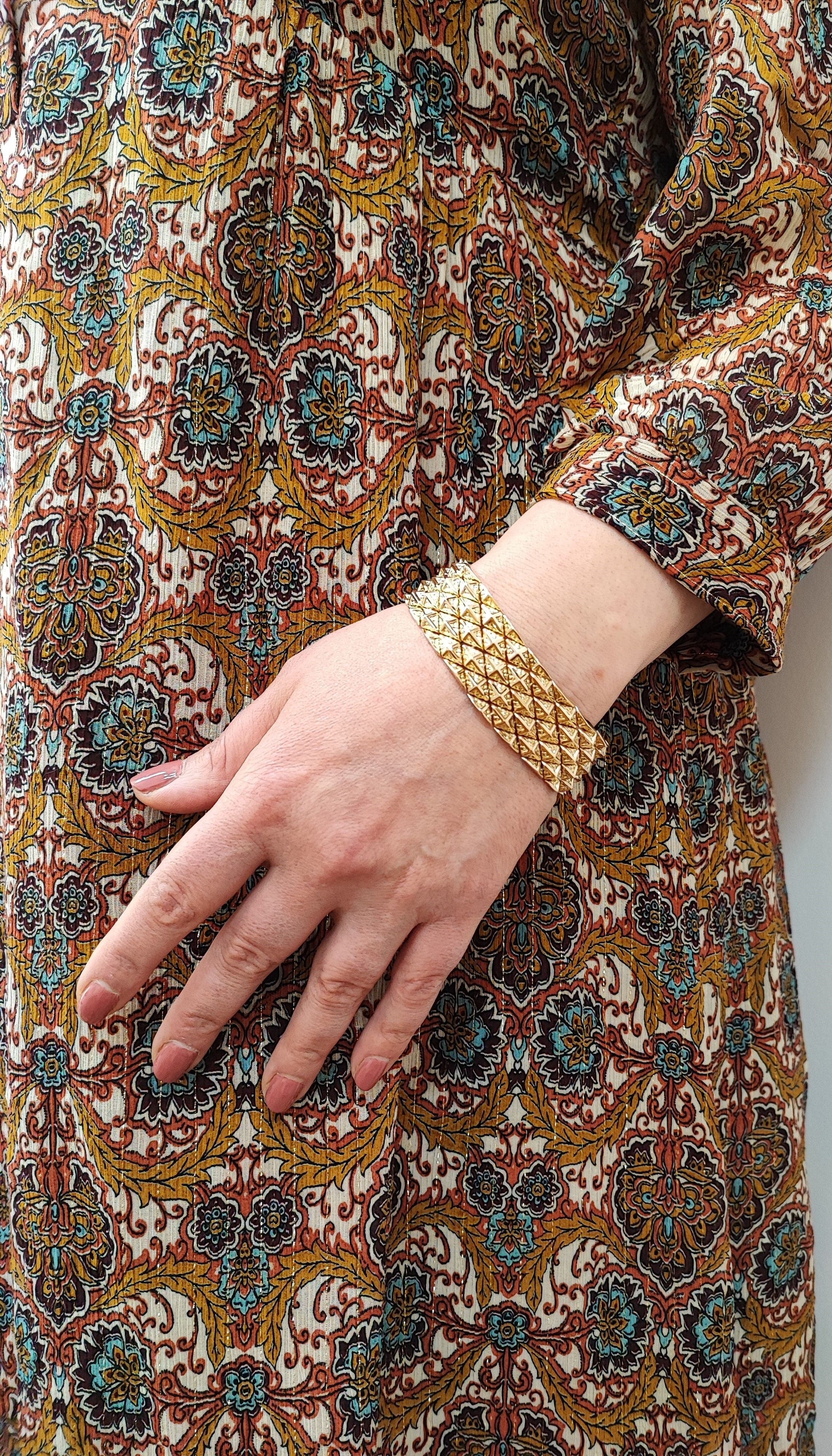 Yellow Gold Cuff Bracelet - Image 6