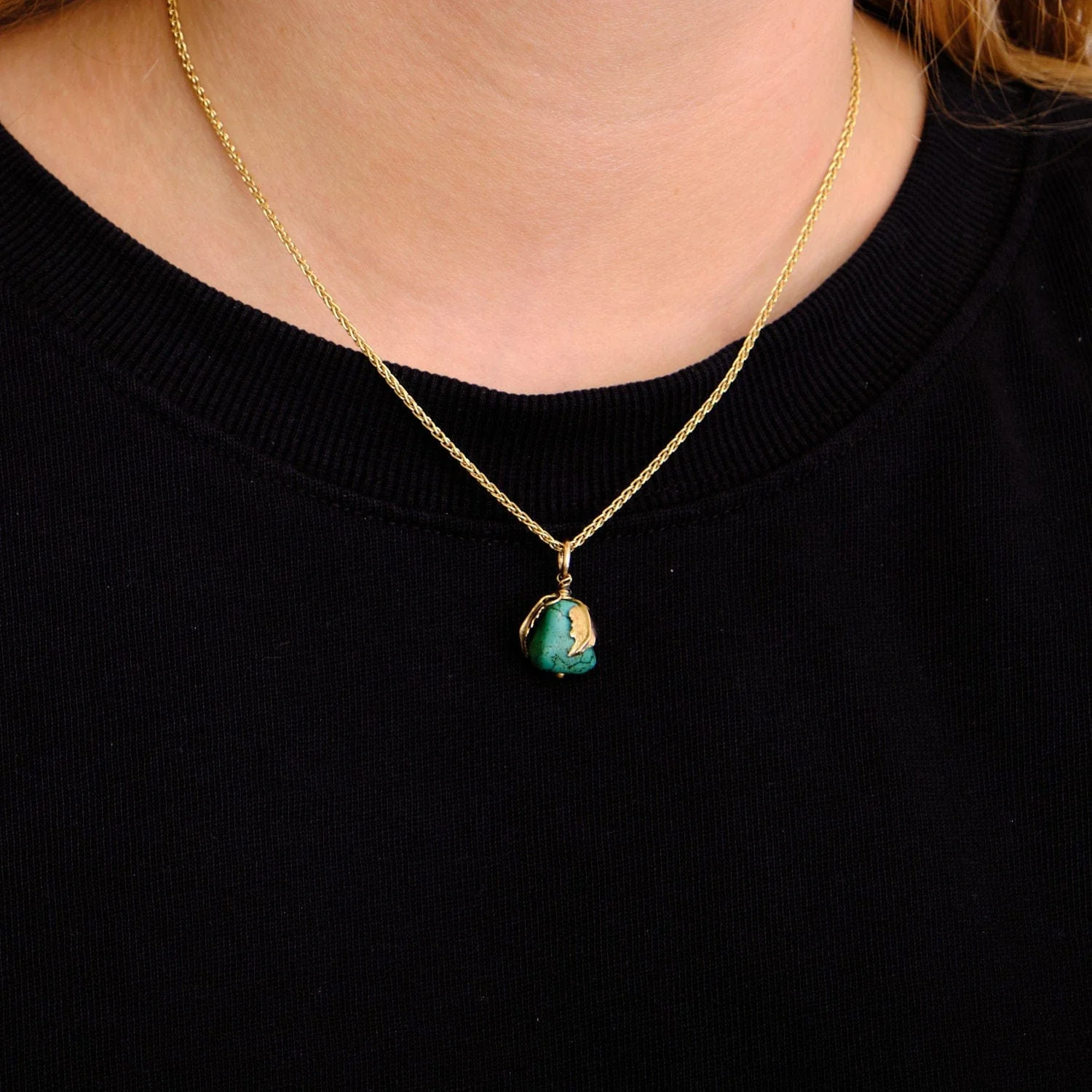 Turquoise Gold Pendant - Image 2
