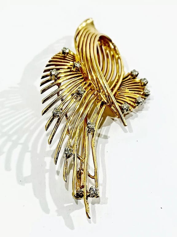 Gold and diamond brooch - Image 8