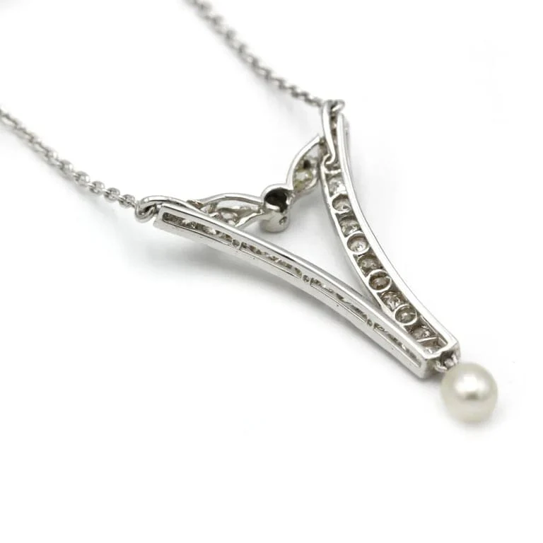Pendant Necklace - White Gold Diamonds & Pearl - Image 3