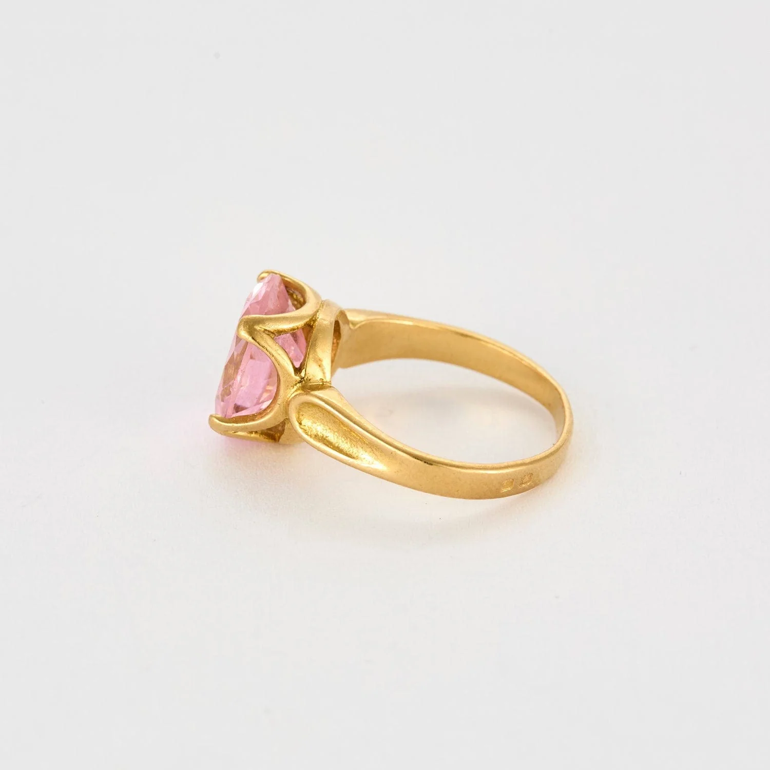 Kunzite yellow gold bangle ring - Image 5