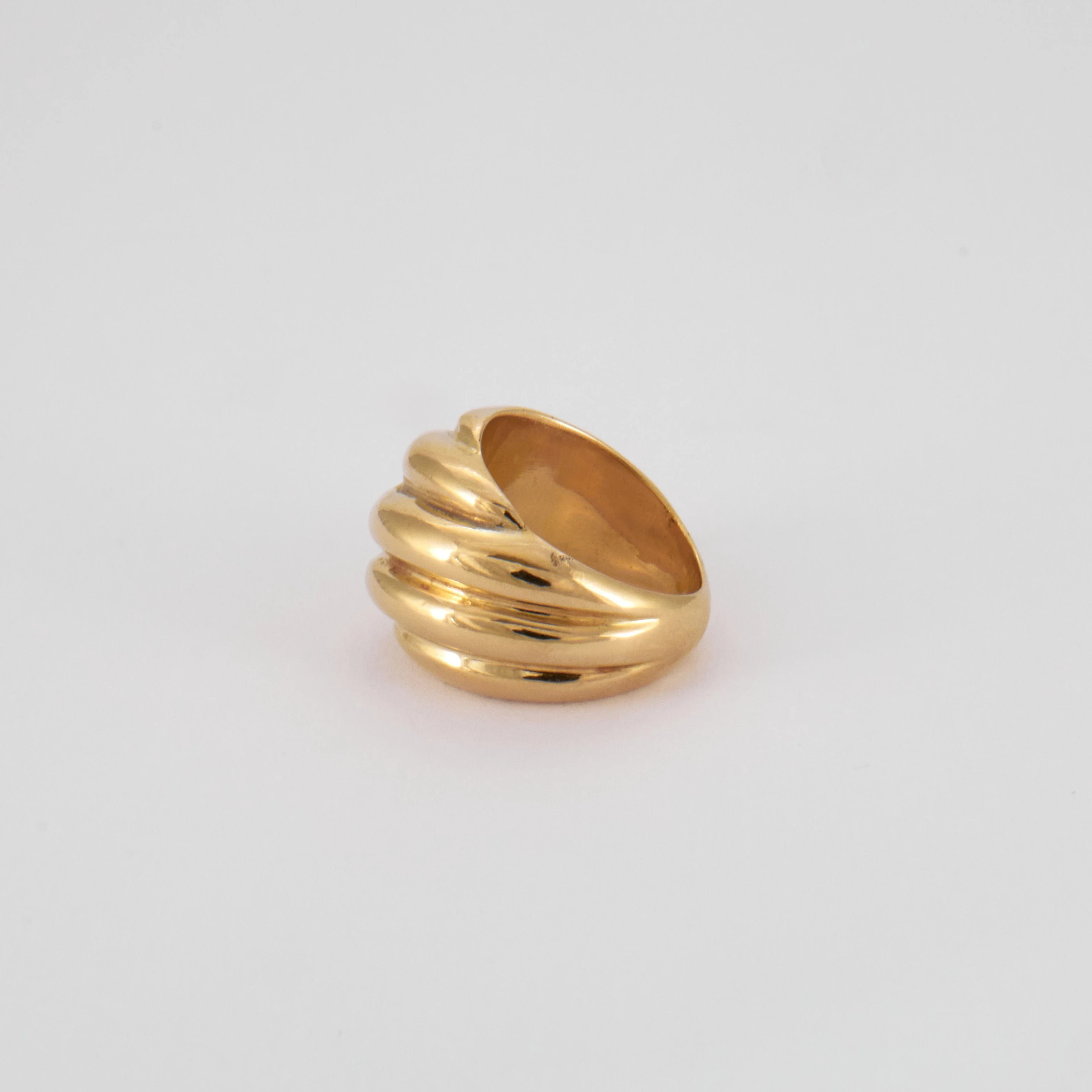 Ring in Yellow Gold & gadroons - Image 4