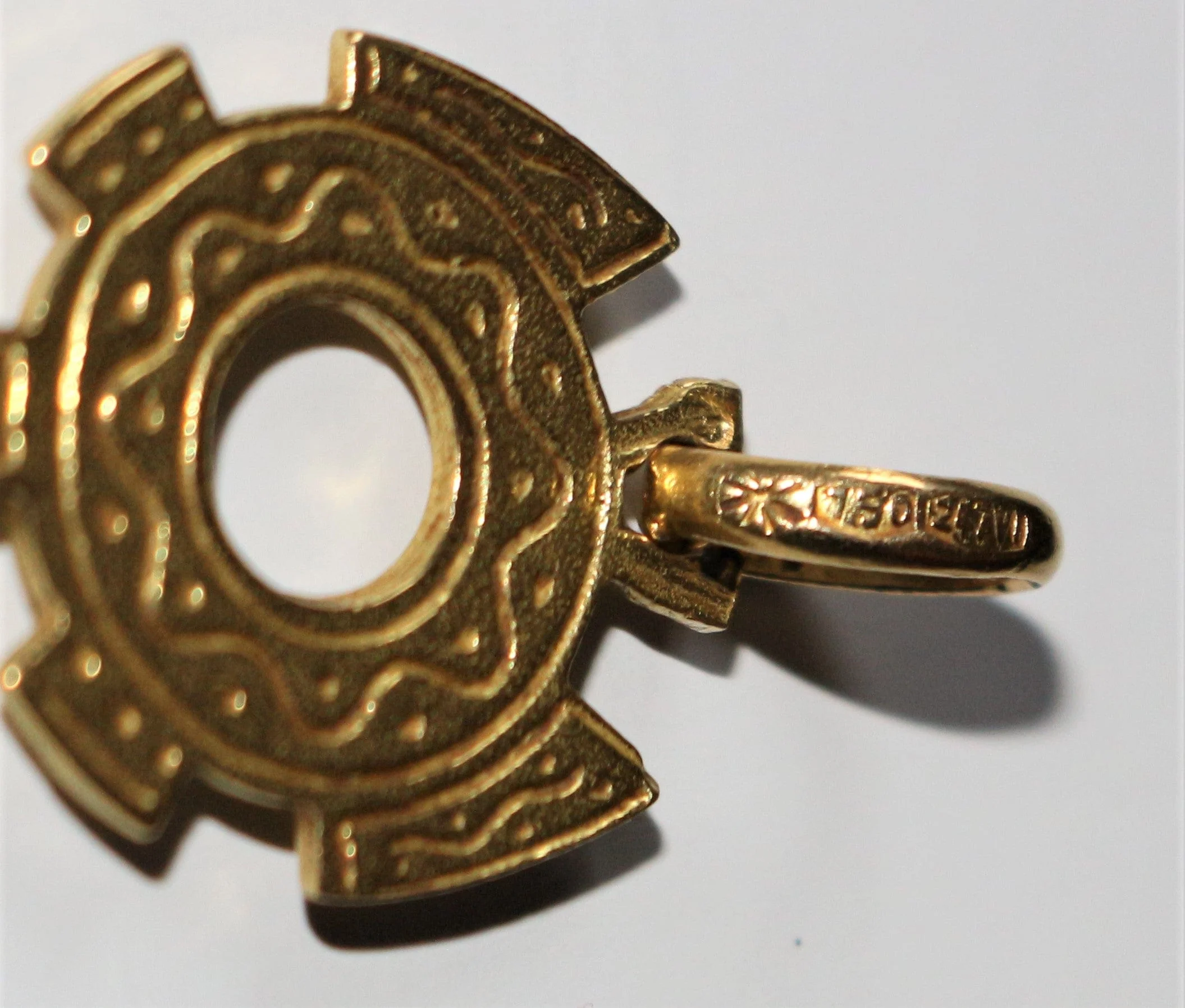 Agadez Cross in YELLOW gold - Image 6