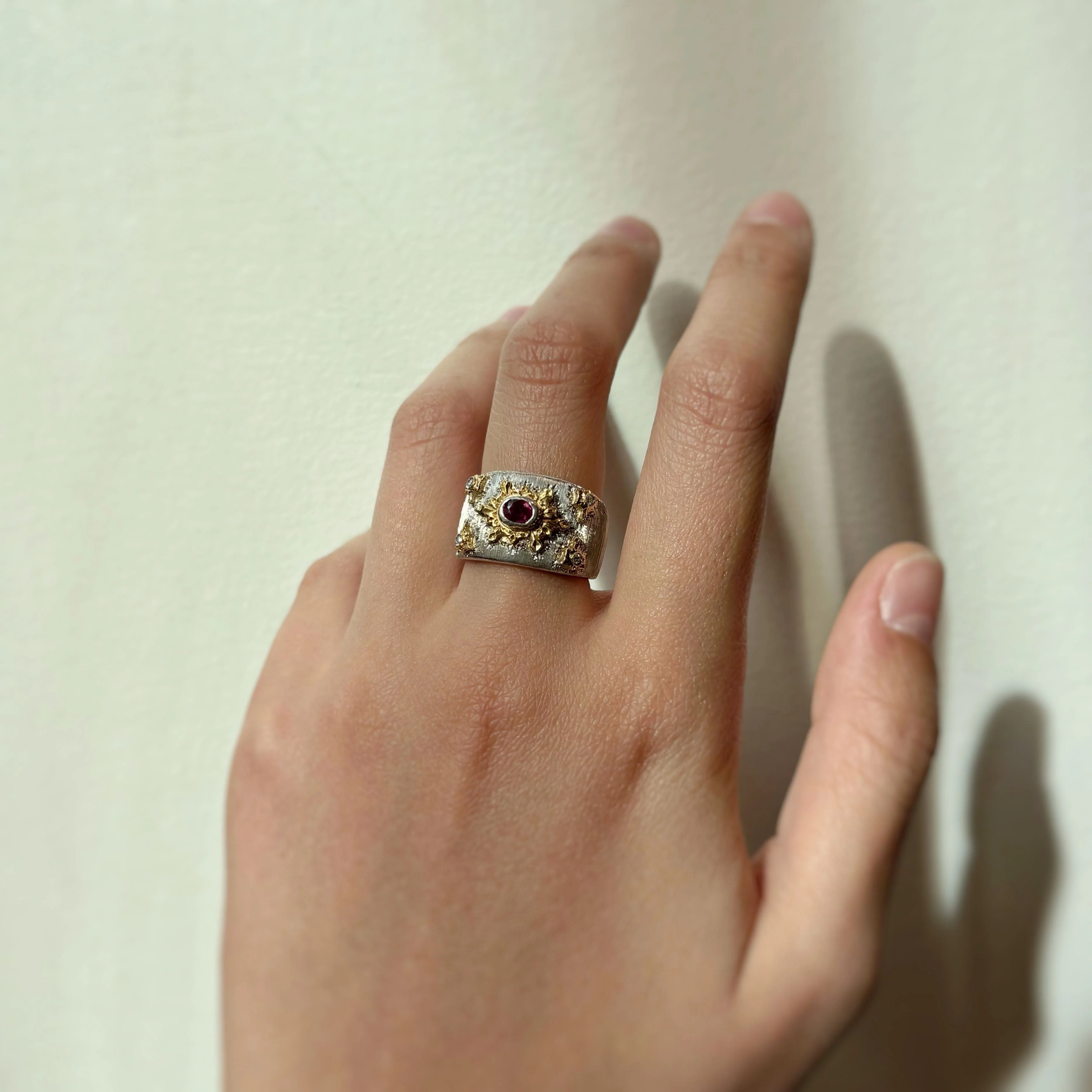 Ring - Gold, Diamonds & Rubies - Image 4