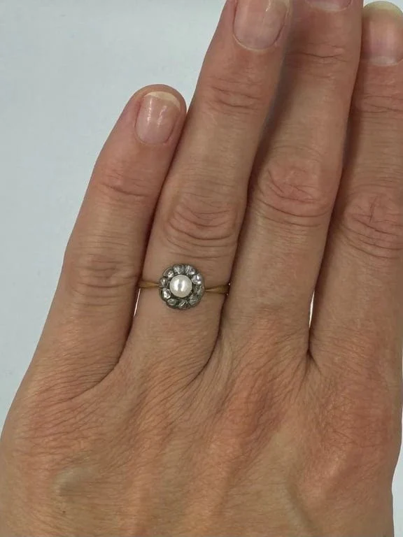 Yellow gold diamond beaded ring - Image 2