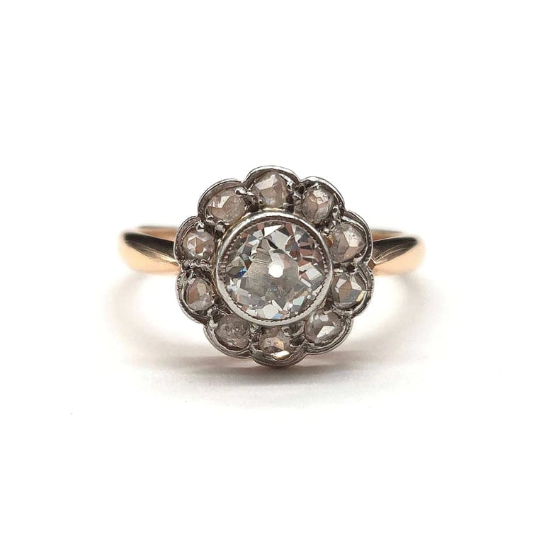 Art Deco ring in 18k rose gold and platinum with diamonds 