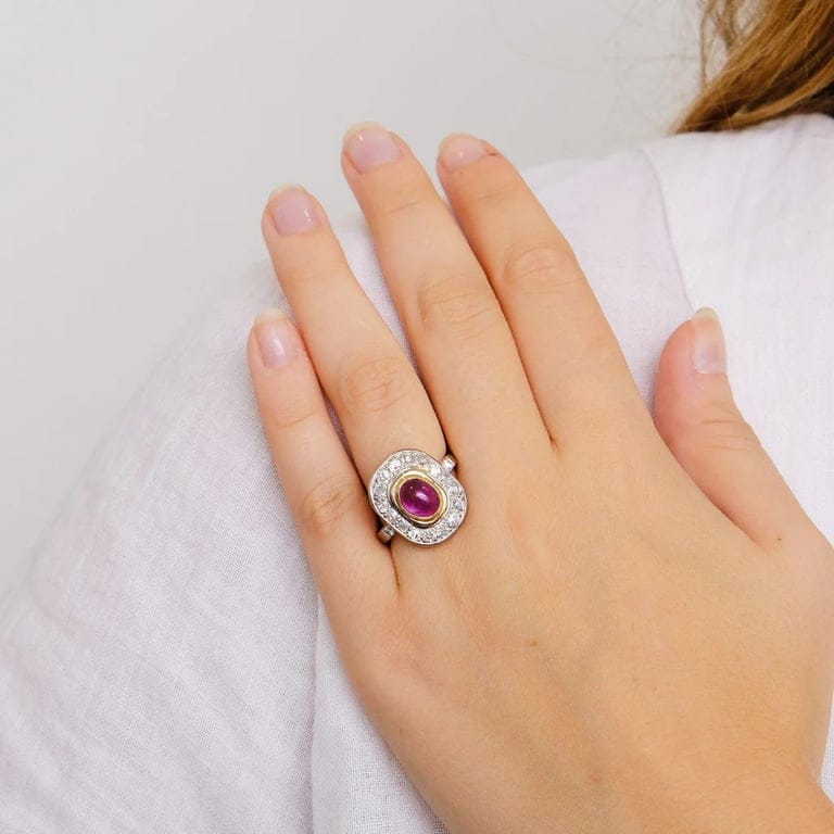 Cabochon Ruby Ring - Image 7