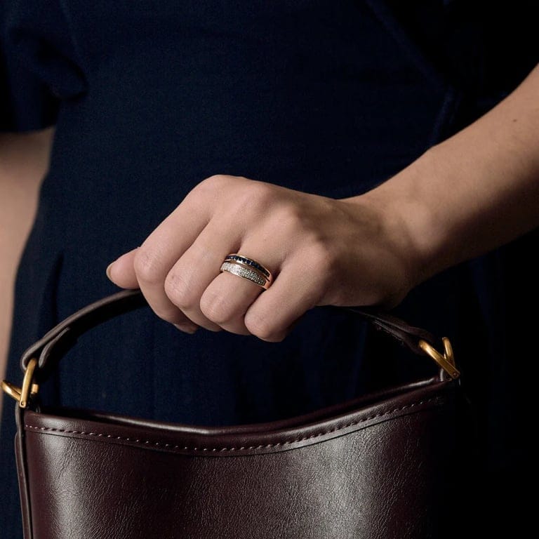 Yellow gold ring, Sapphires and Diamonds  - Image 2