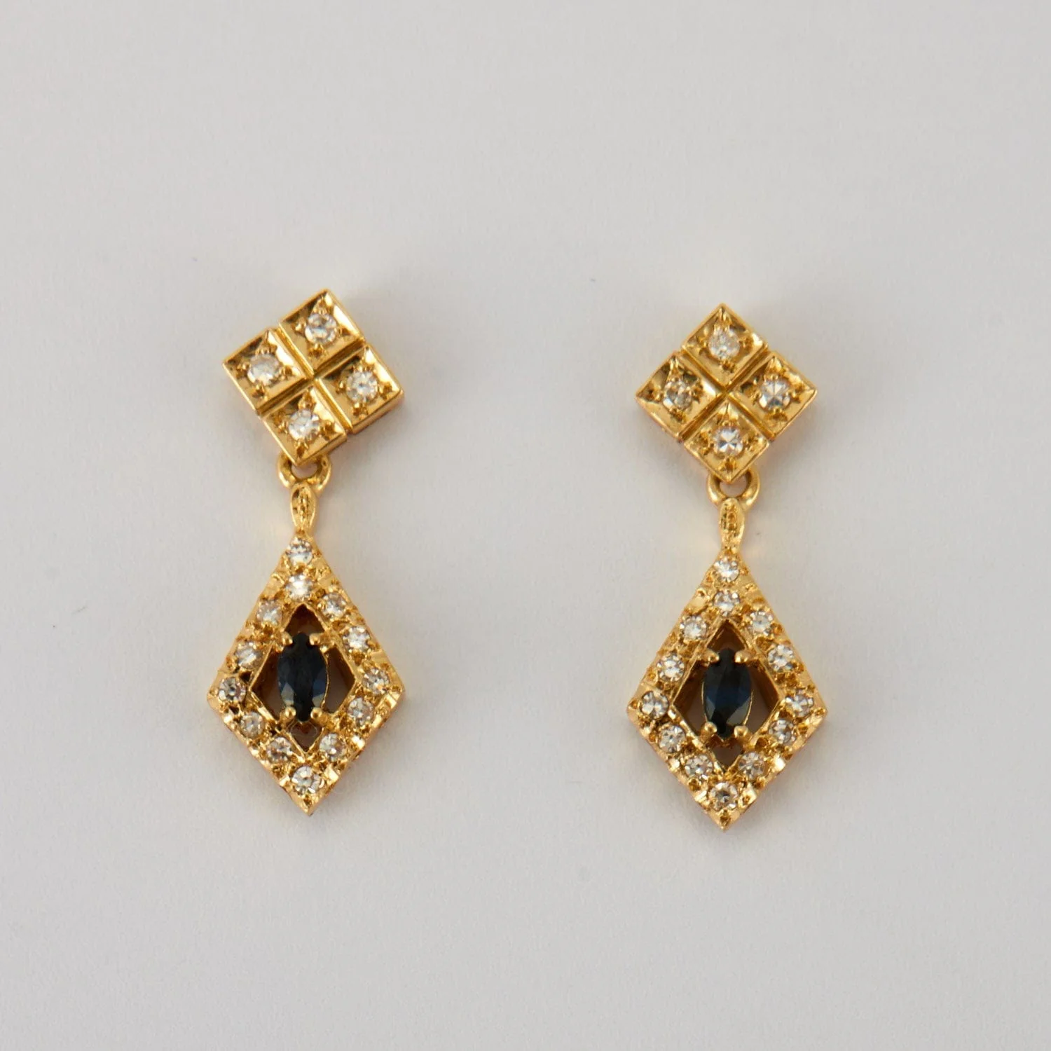 Pendants in yellow gold, diamonds & sapphires - Image 2