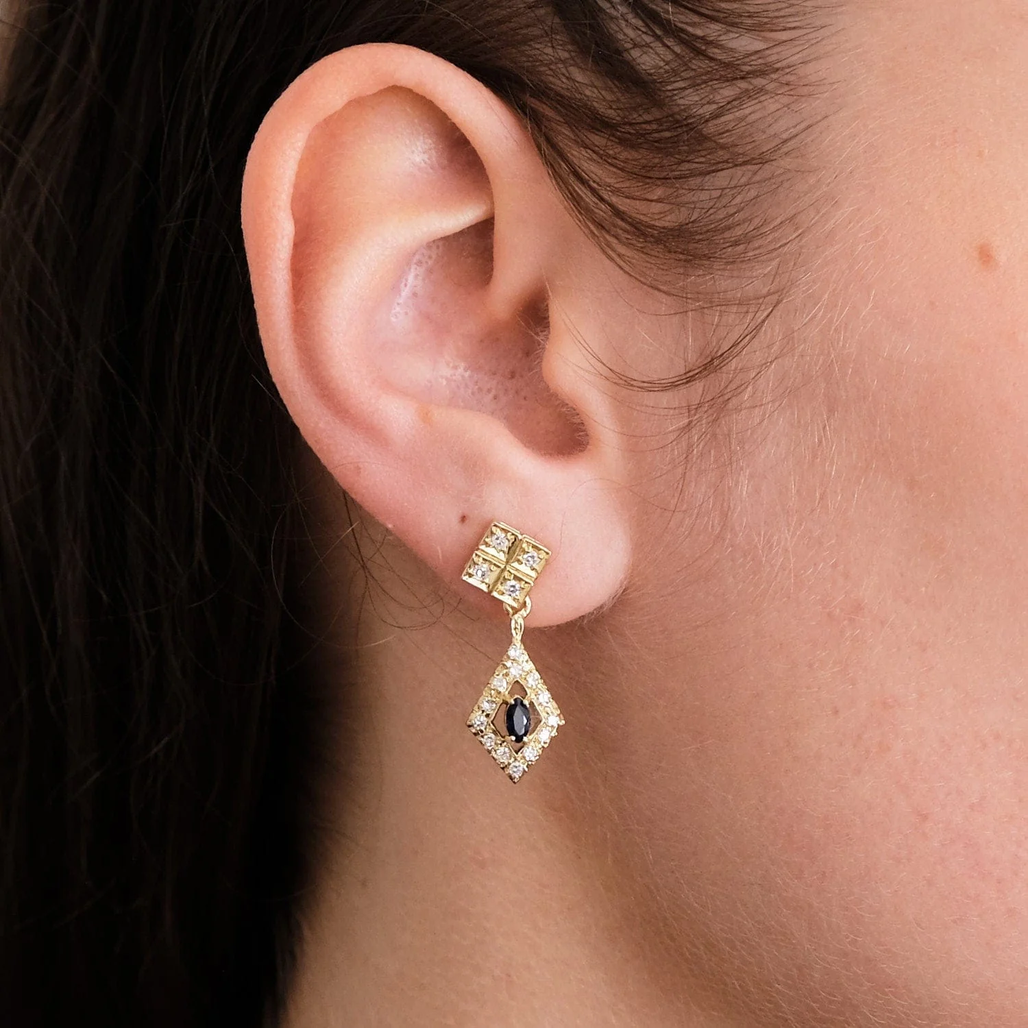 Pendants in yellow gold, diamonds & sapphires - Image 3