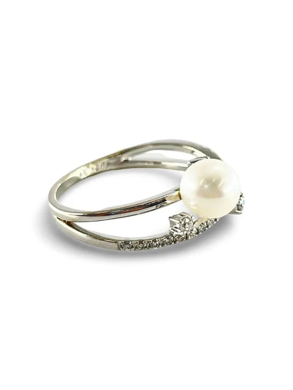 Gold pearl and diamond ring - Image 2