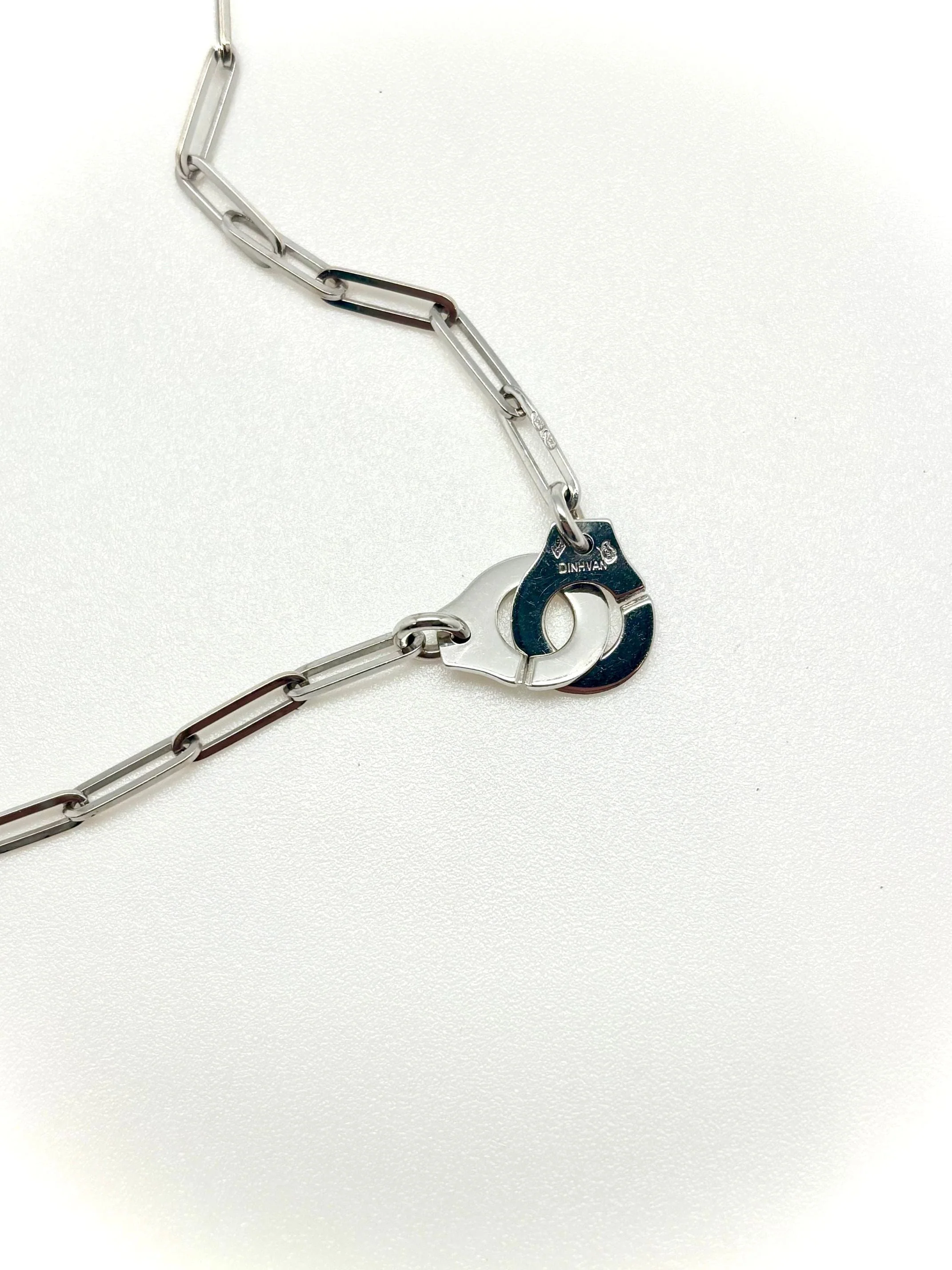 DINH VAN - R10 white gold handcuff necklace - Image 3