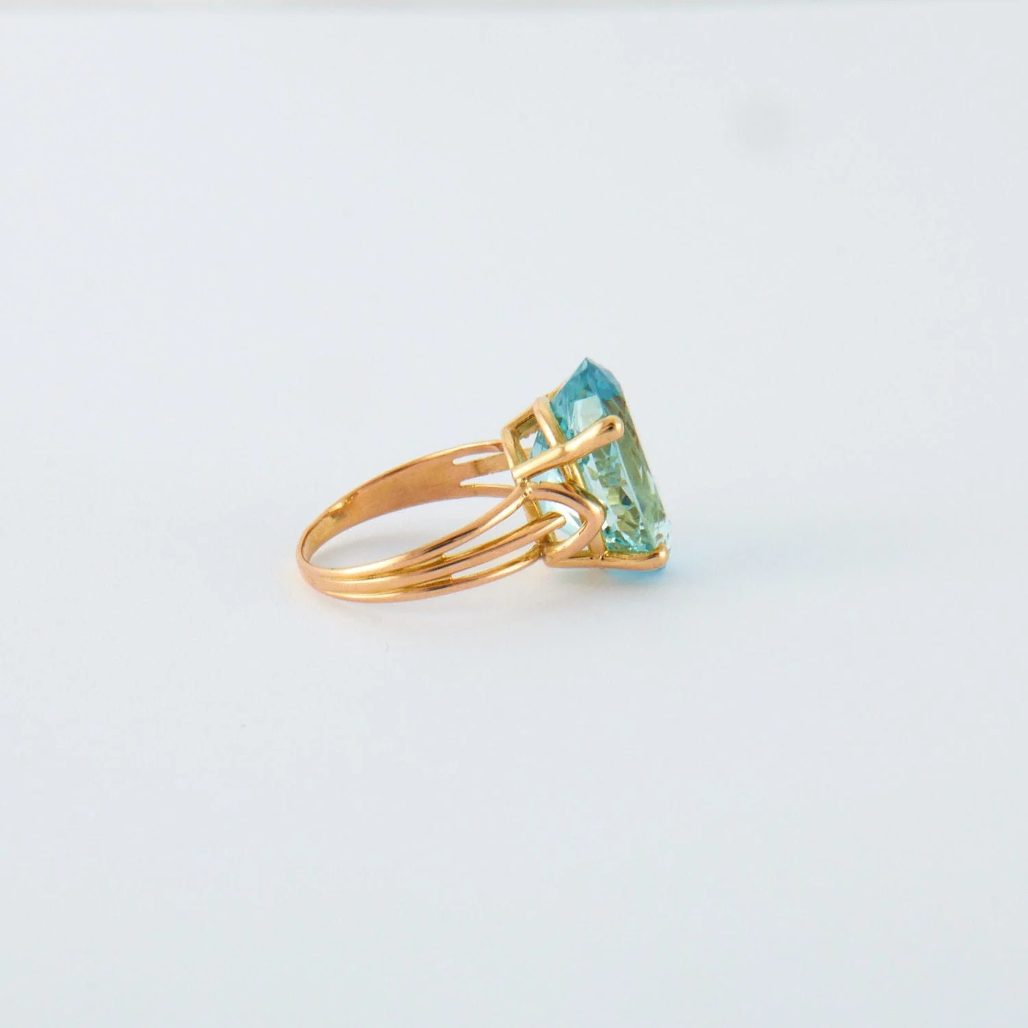 Yellow Gold Topaz Ring - Image 6