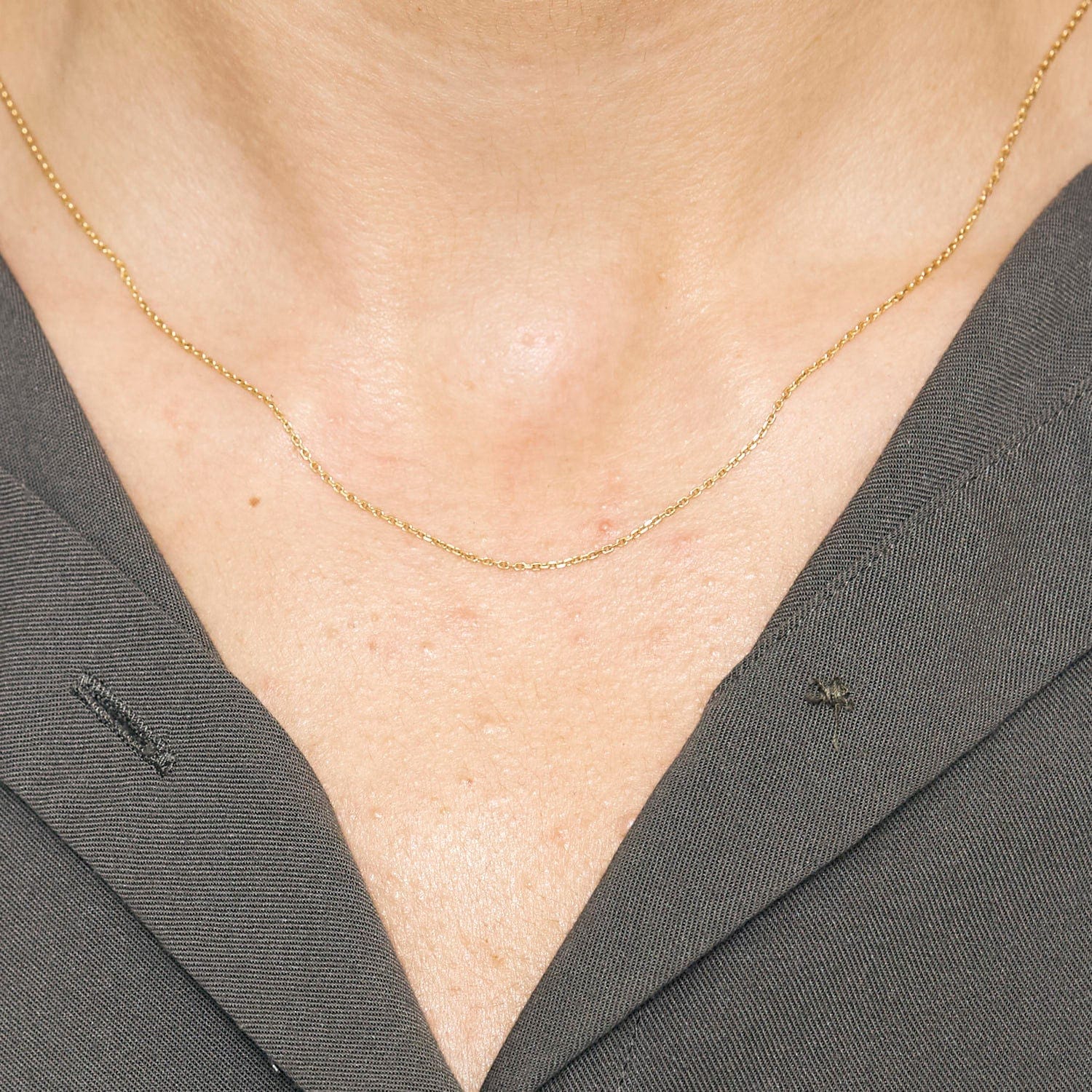 Yellow gold curb chain - Image 2
