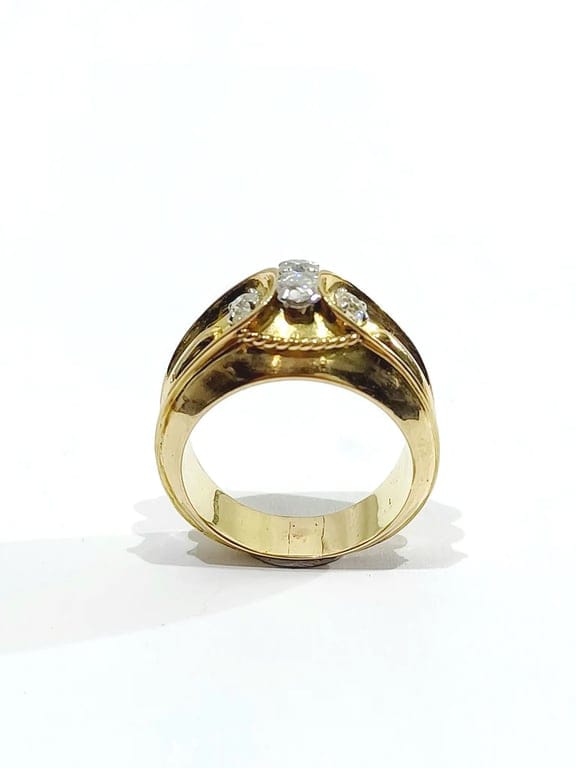 Gold & diamond ring - Image 10