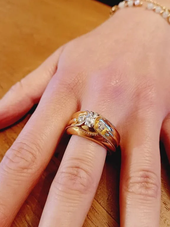 Gold & diamond ring - Image 14
