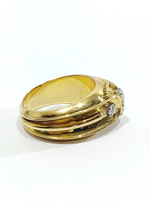 Gold & diamond ring - Image 8