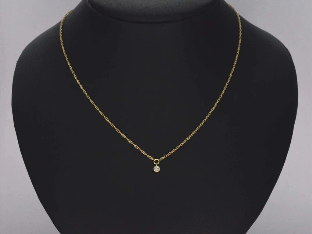 Yellow gold necklace with diamond - Image 2