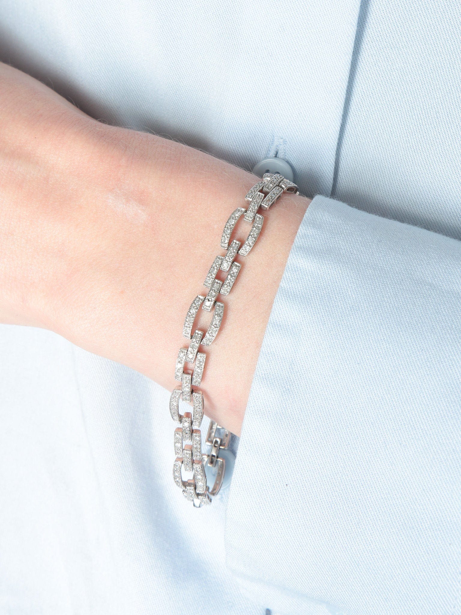 18 link diamond bracelet - Image 2