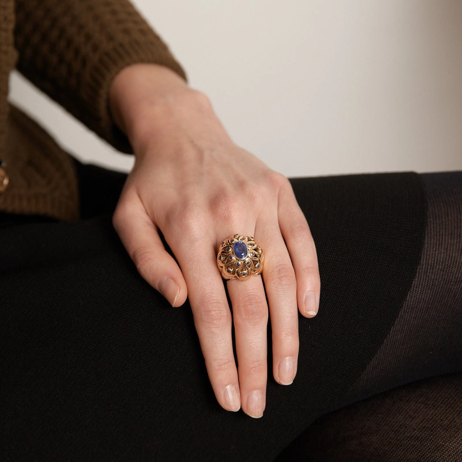 Sapphire Dome Ring - Image 2