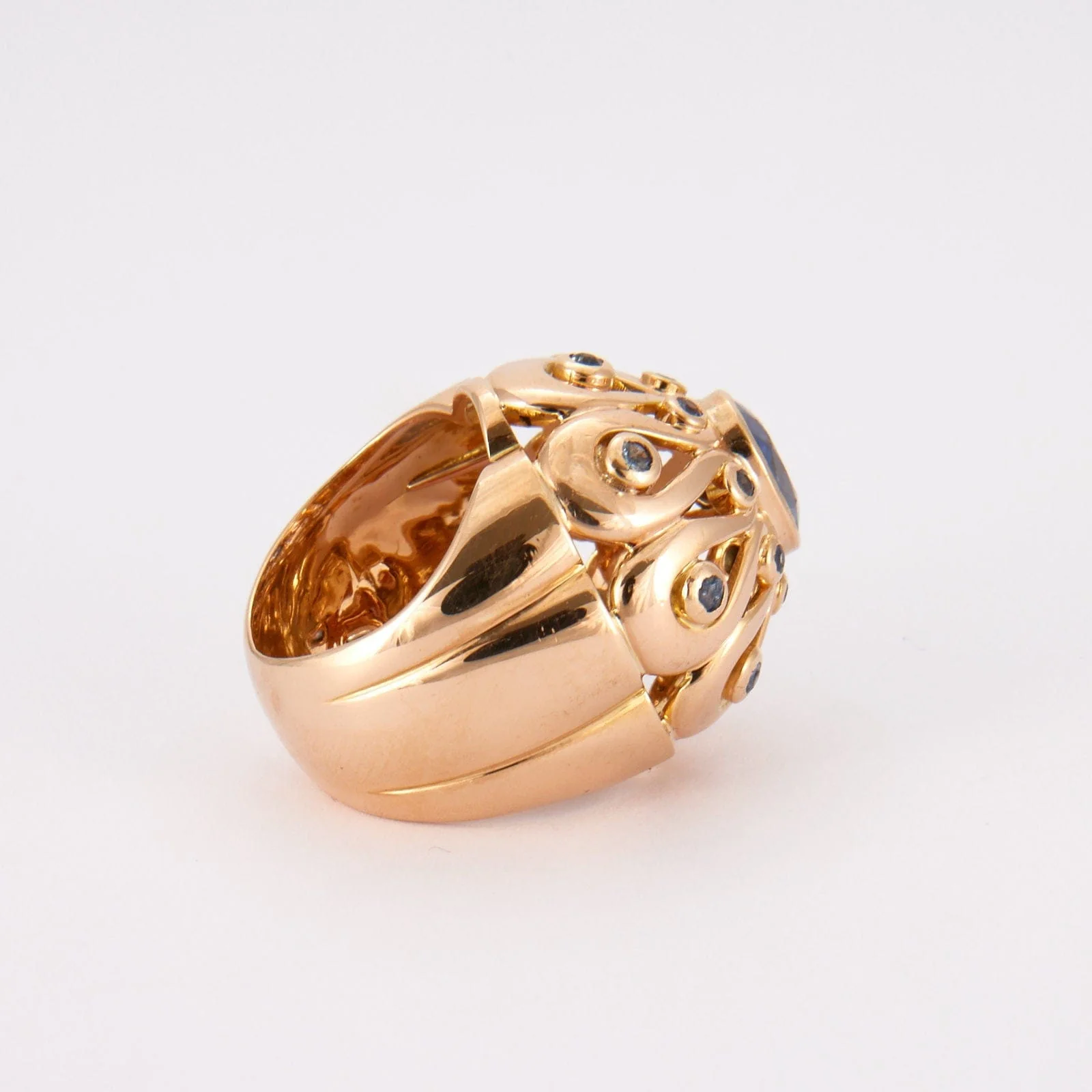 Sapphire Dome Ring - Image 6