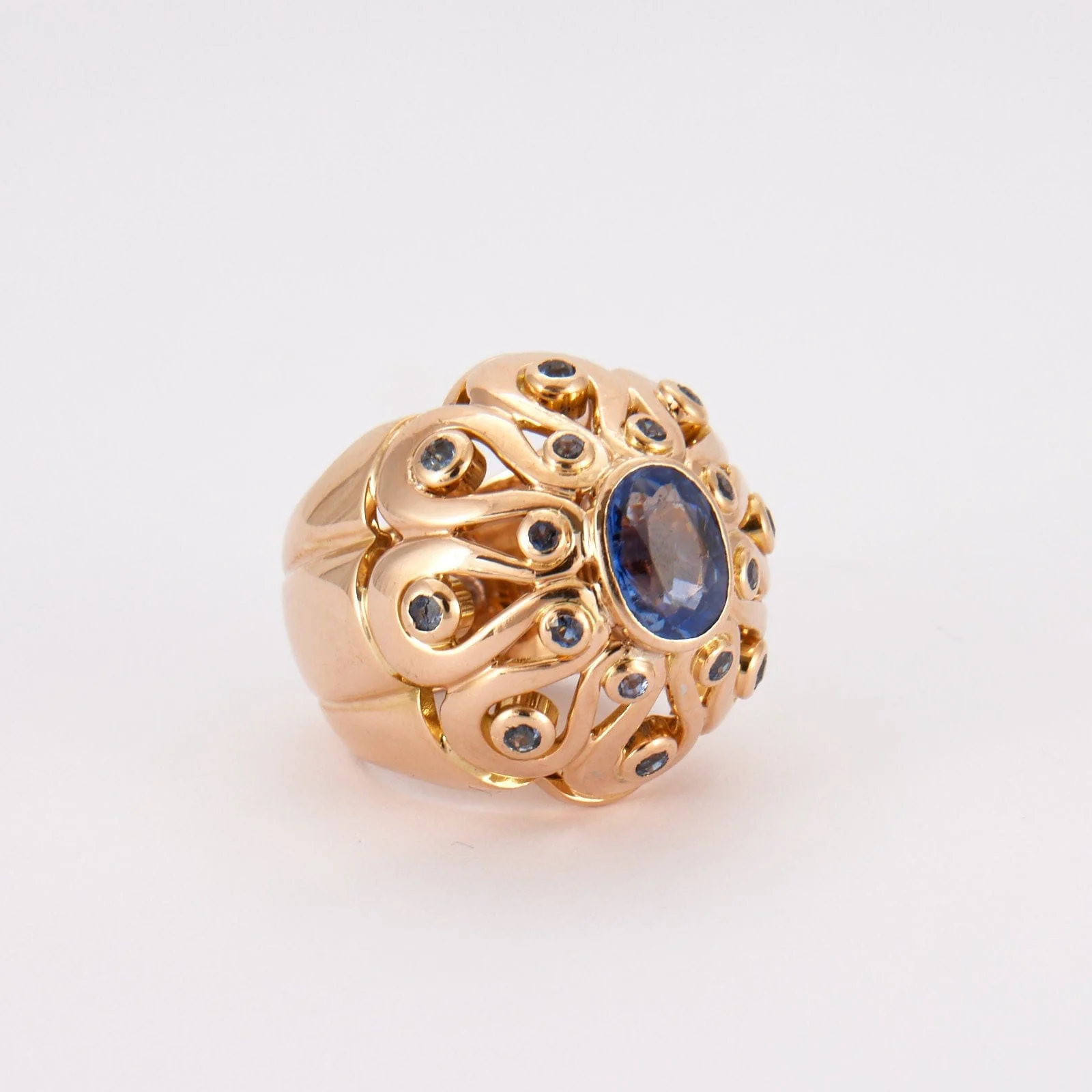 Sapphire Dome Ring - Image 7