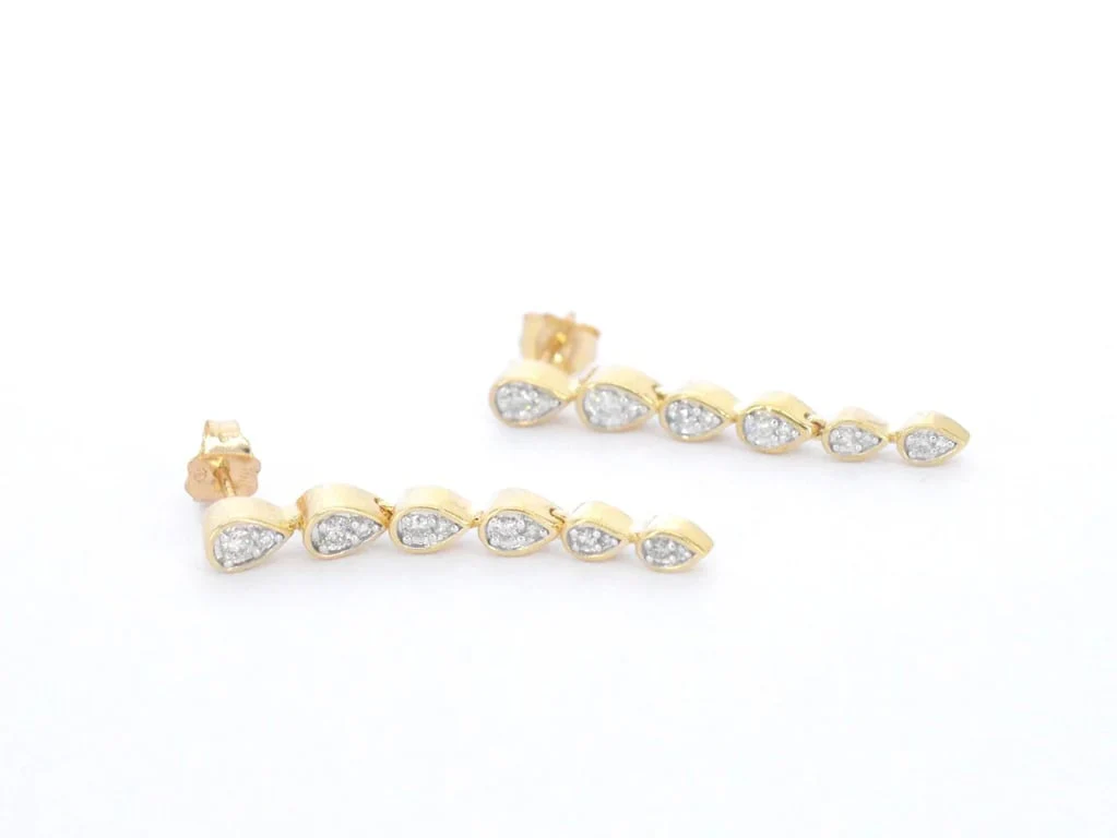 Yellow gold earrings with diamonds - Image 5