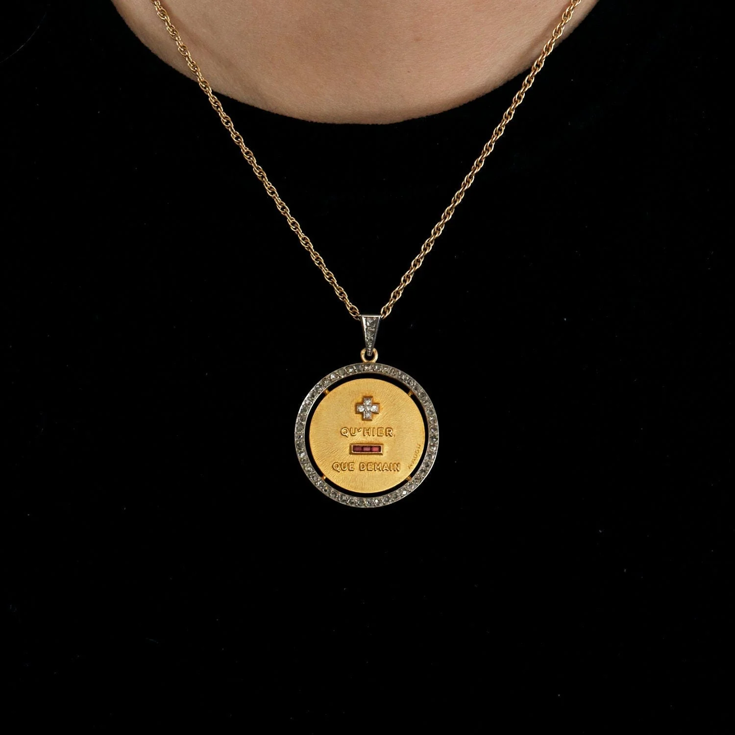 Pendant + than yesterday - than tomorrow - Image 2
