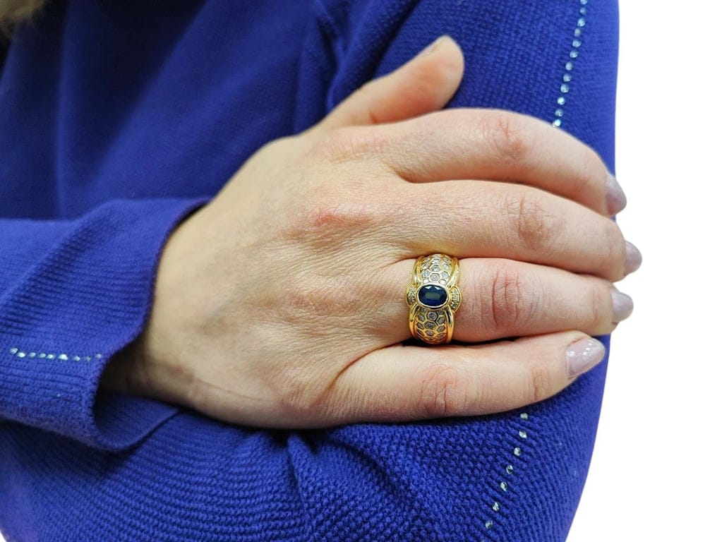 Sapphire and diamond ring - Image 2
