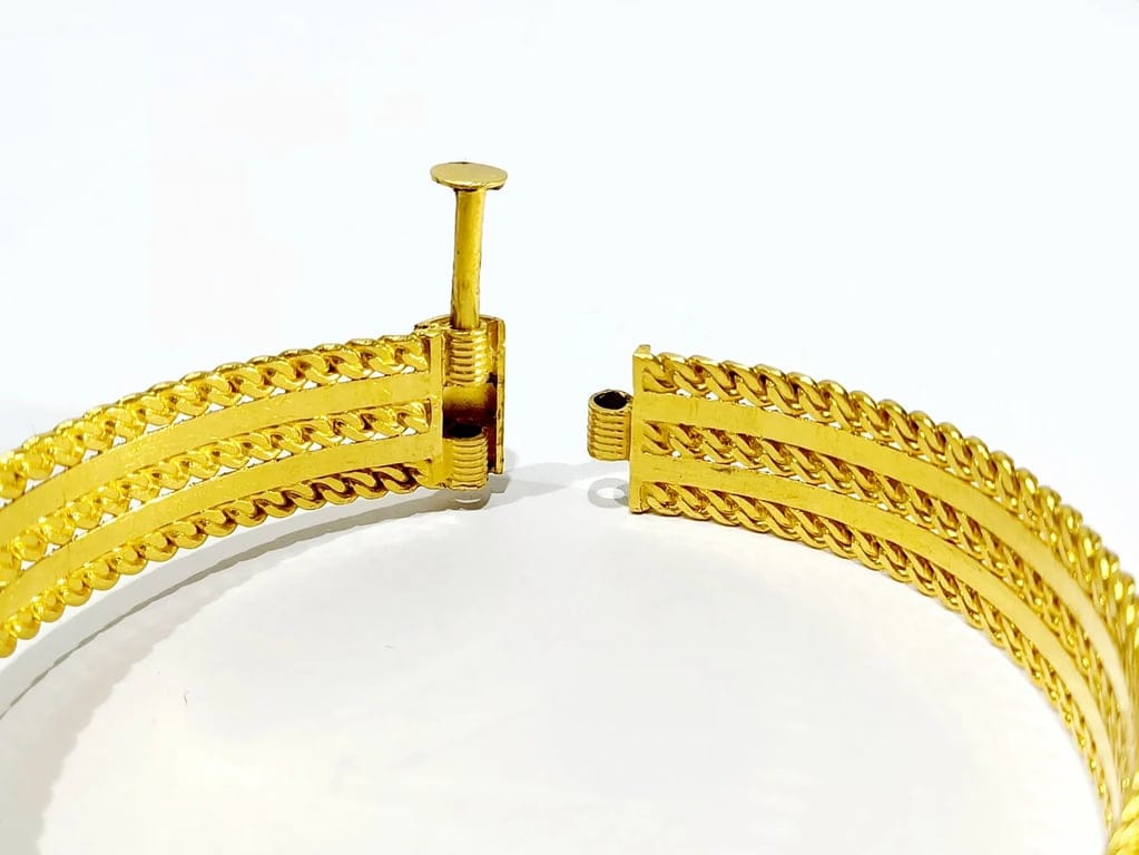 Yellow gold and ruby snake bracelet - Image 12