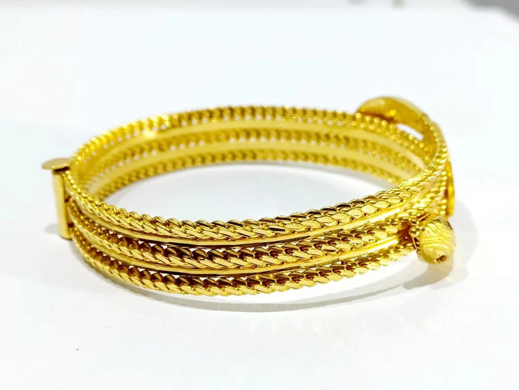 Yellow gold and ruby snake bracelet - Image 8
