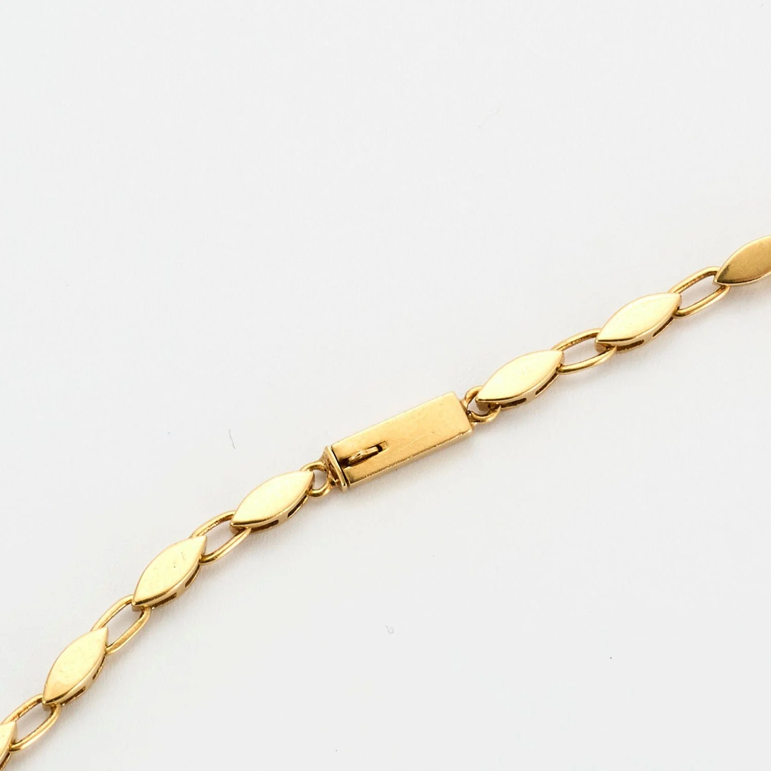 Yellow gold diamond necklace - Image 2