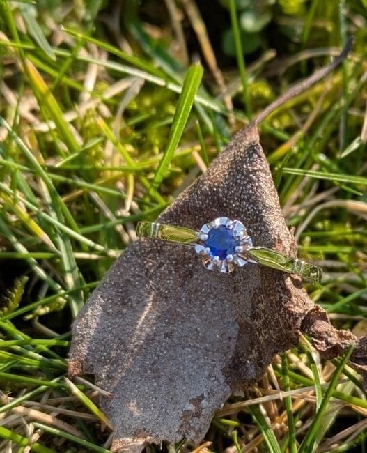 White gold sapphire solitaire ring and platinum - Image 10