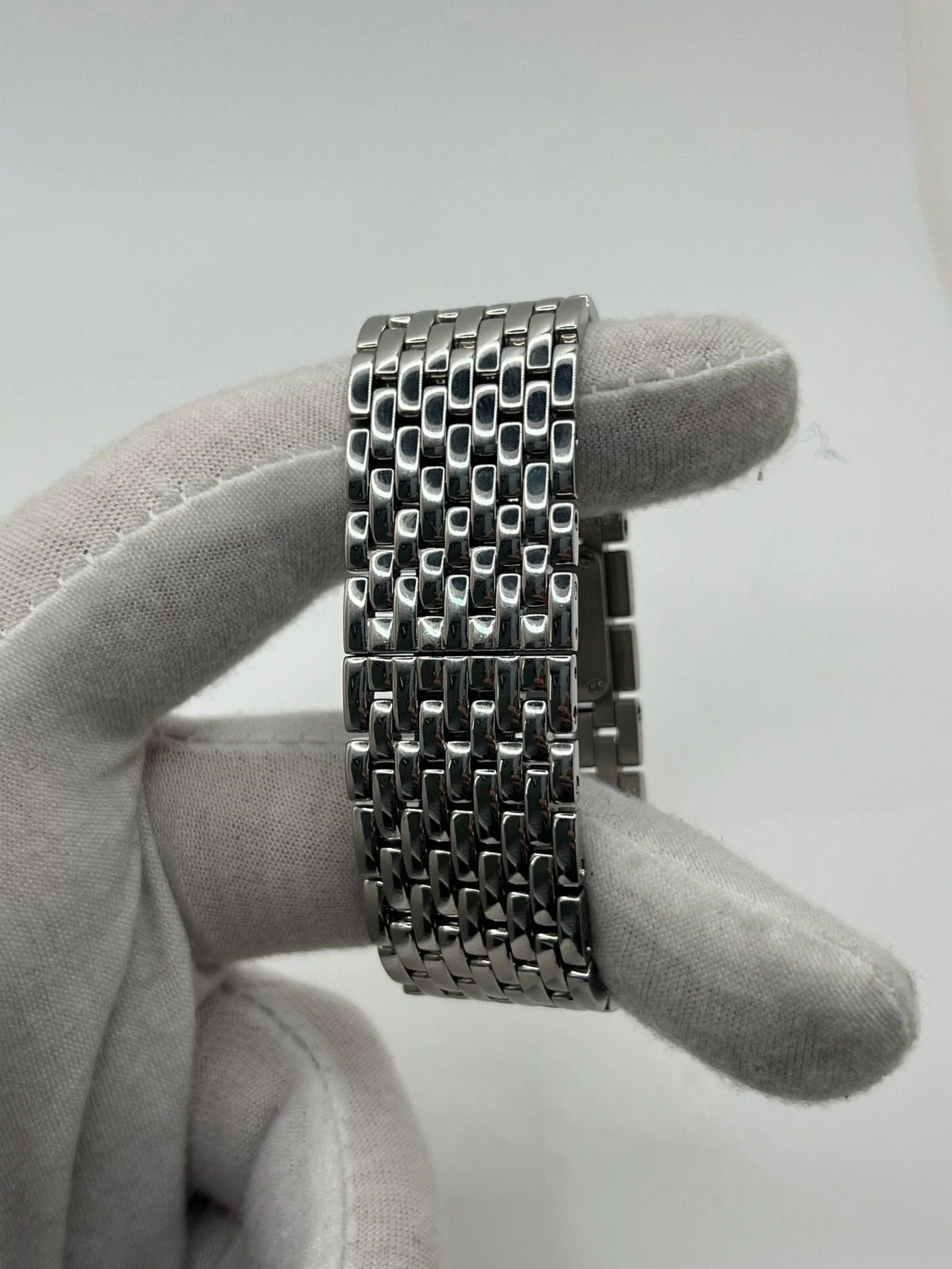 Cartier Panthère Mother-of-pearl Ribbon  - Image 12