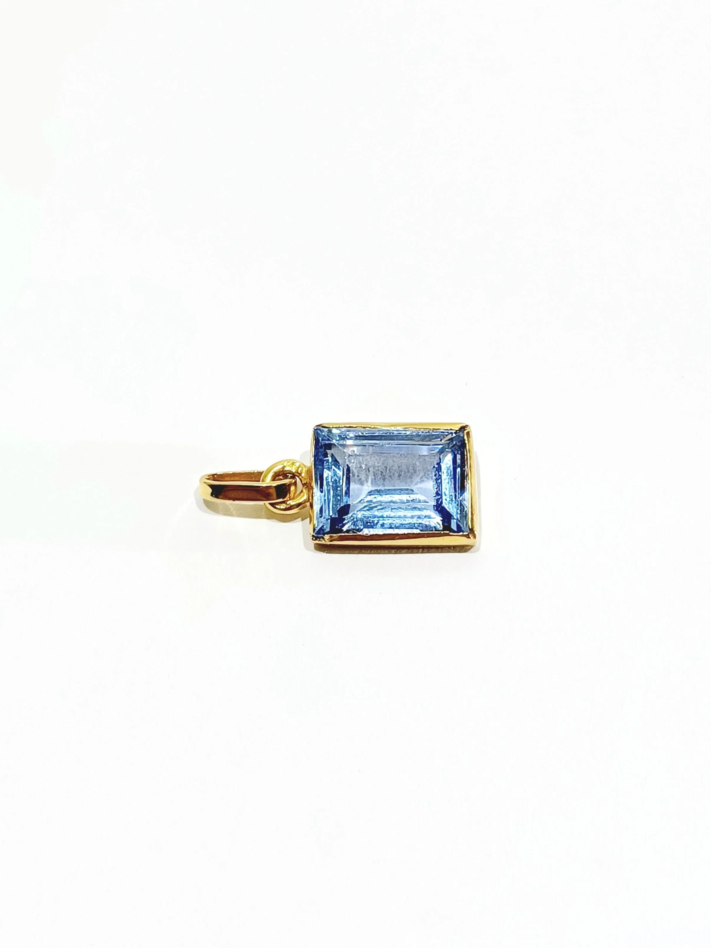 Gold and Spinel Pendant - Image 12