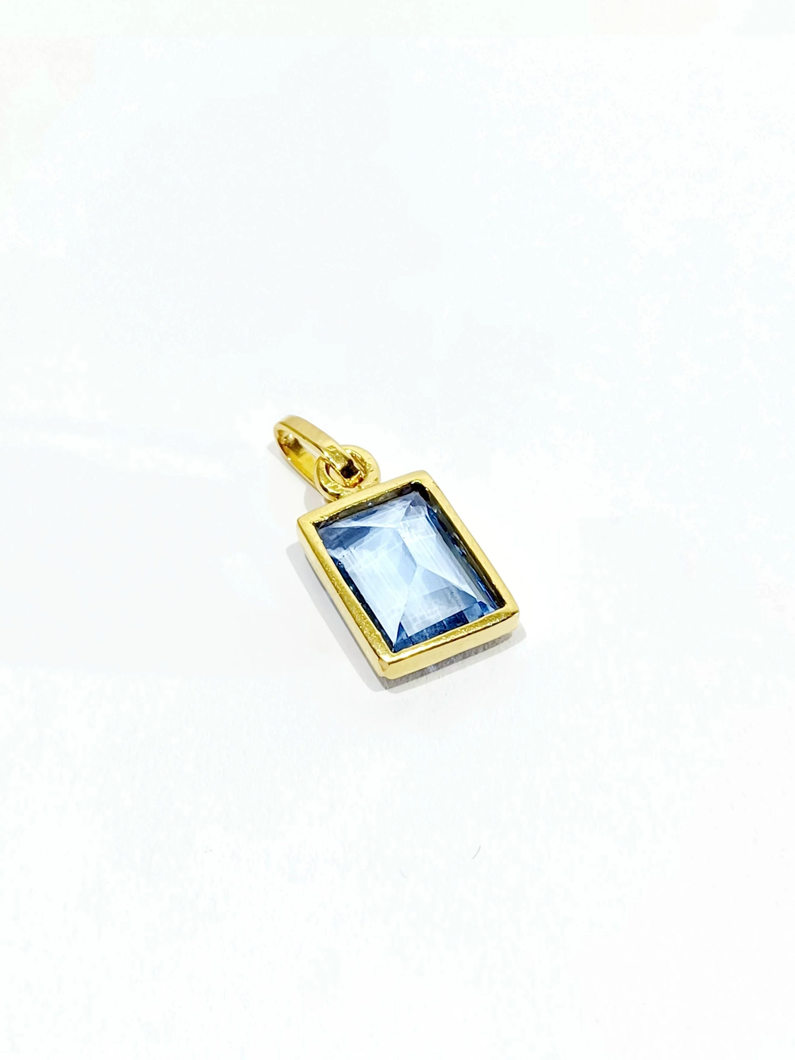 Gold and Spinel Pendant - Image 9