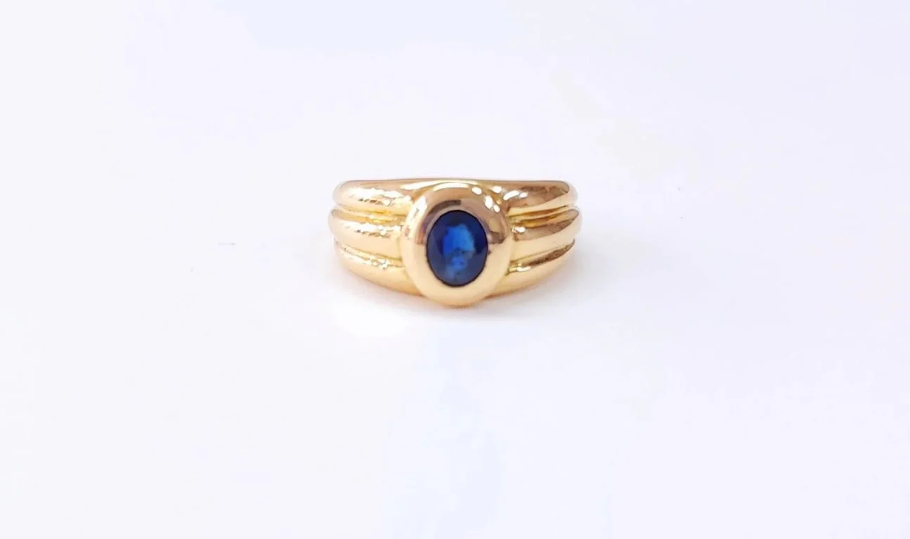 Yellow gold and sapphire bangle ring - Image 6