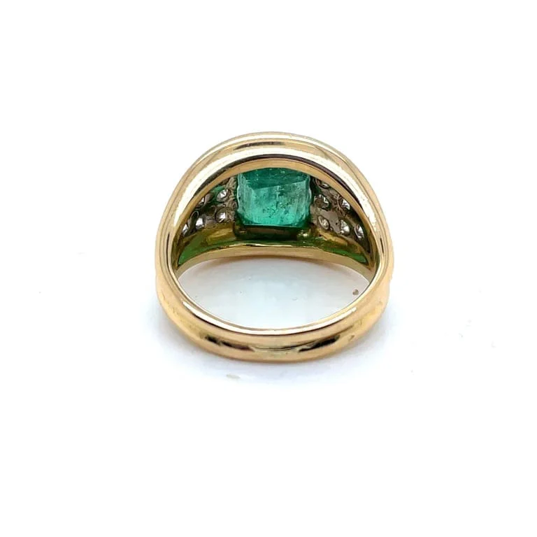 Yellow Gold Dome Ring, Emerald, Diamonds  - Image 3