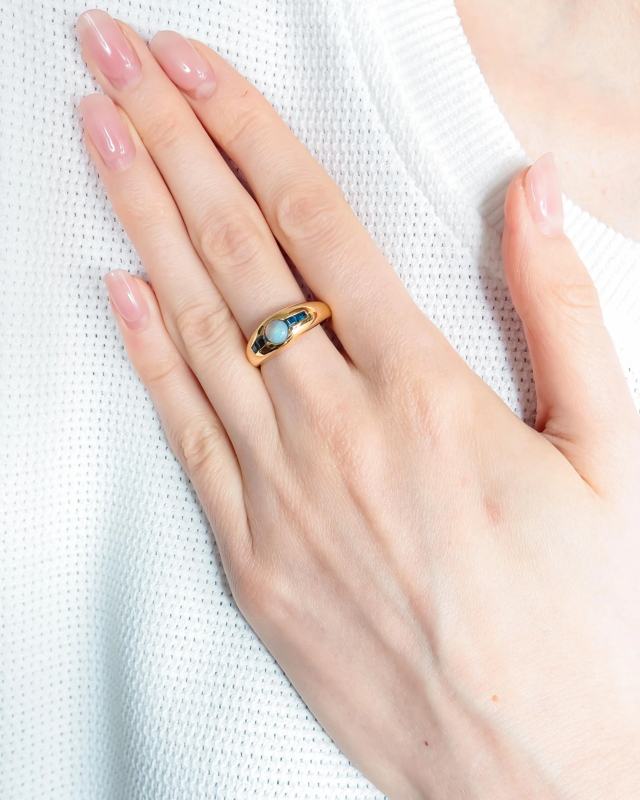 Opal Sapphire Bangle Ring - Image 2