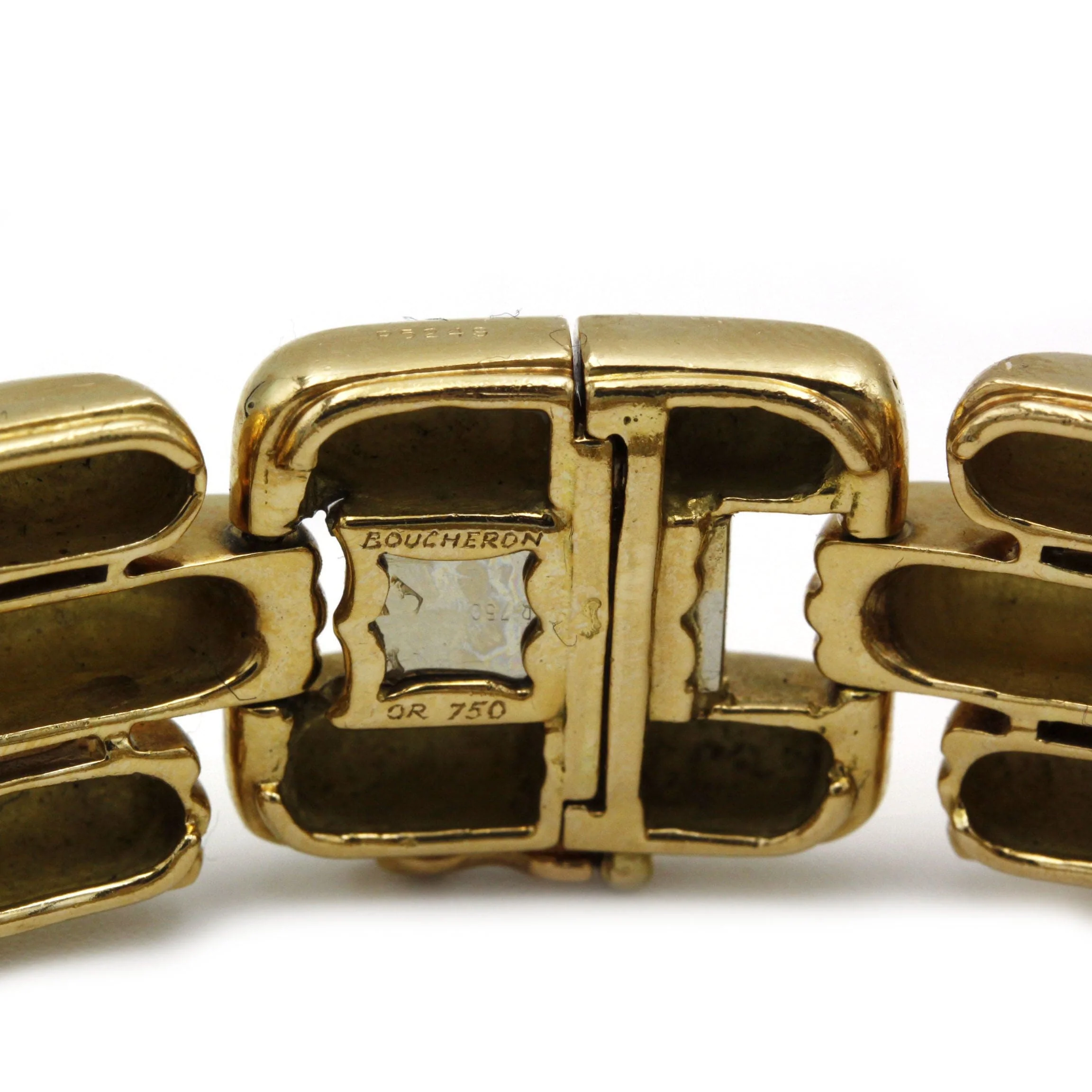 Gold Bracelet - Boucheron - Image 3