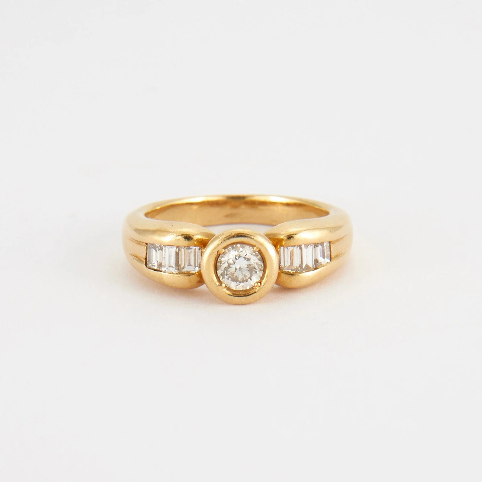Diamond solitaire